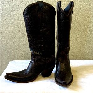 LUCCHESE women’s dark brown tooled dress boots. Size 8 B.